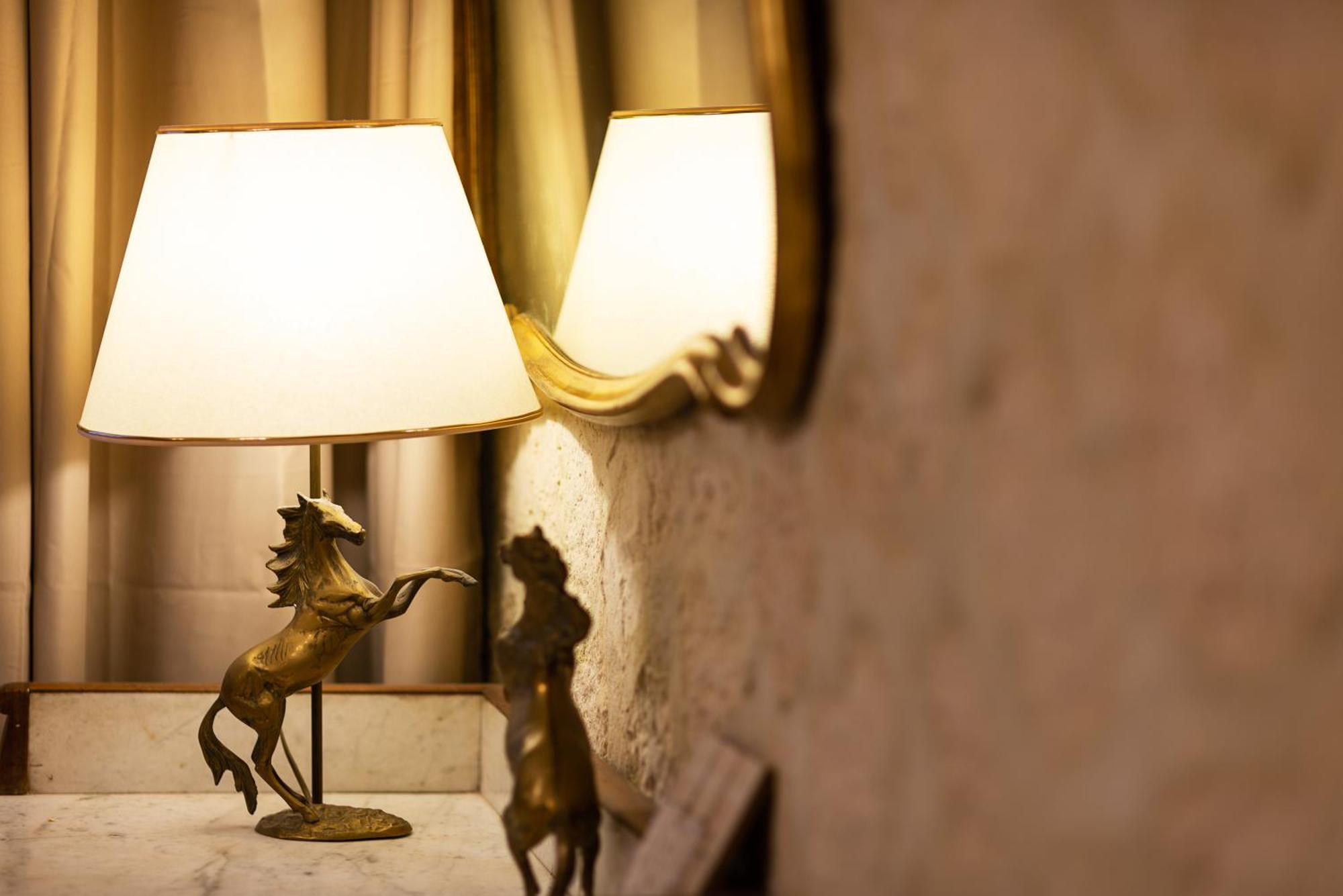 Hotel Boutique Saint-Louis リジュー エクステリア 写真