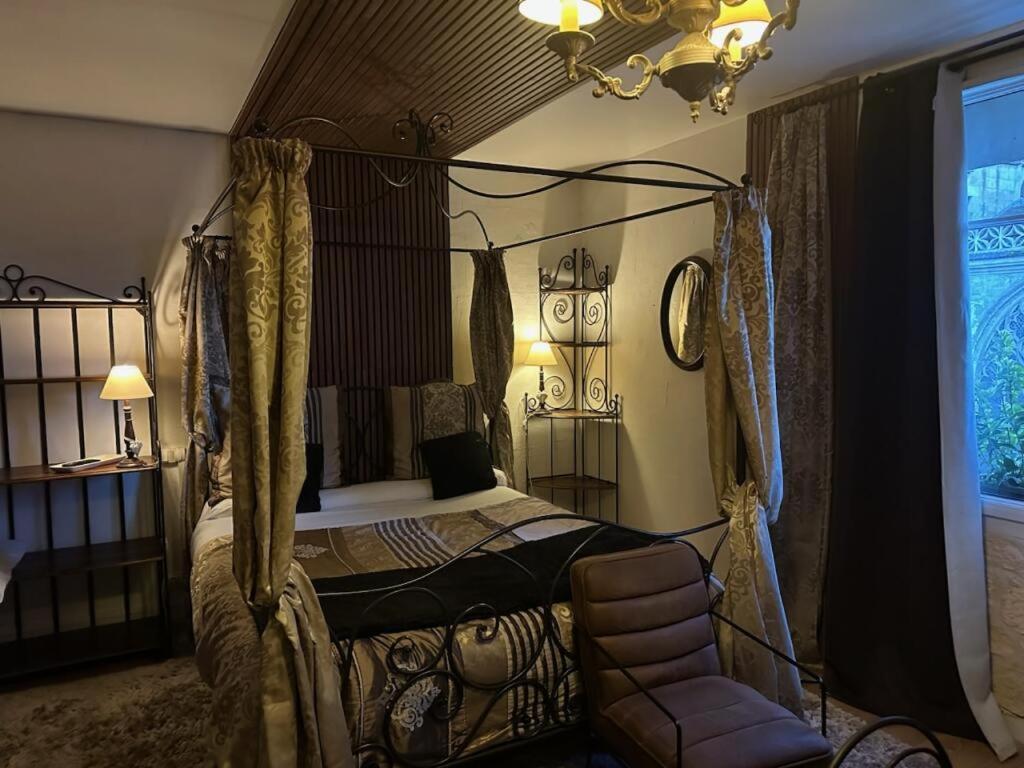 Hotel Boutique Saint-Louis リジュー エクステリア 写真